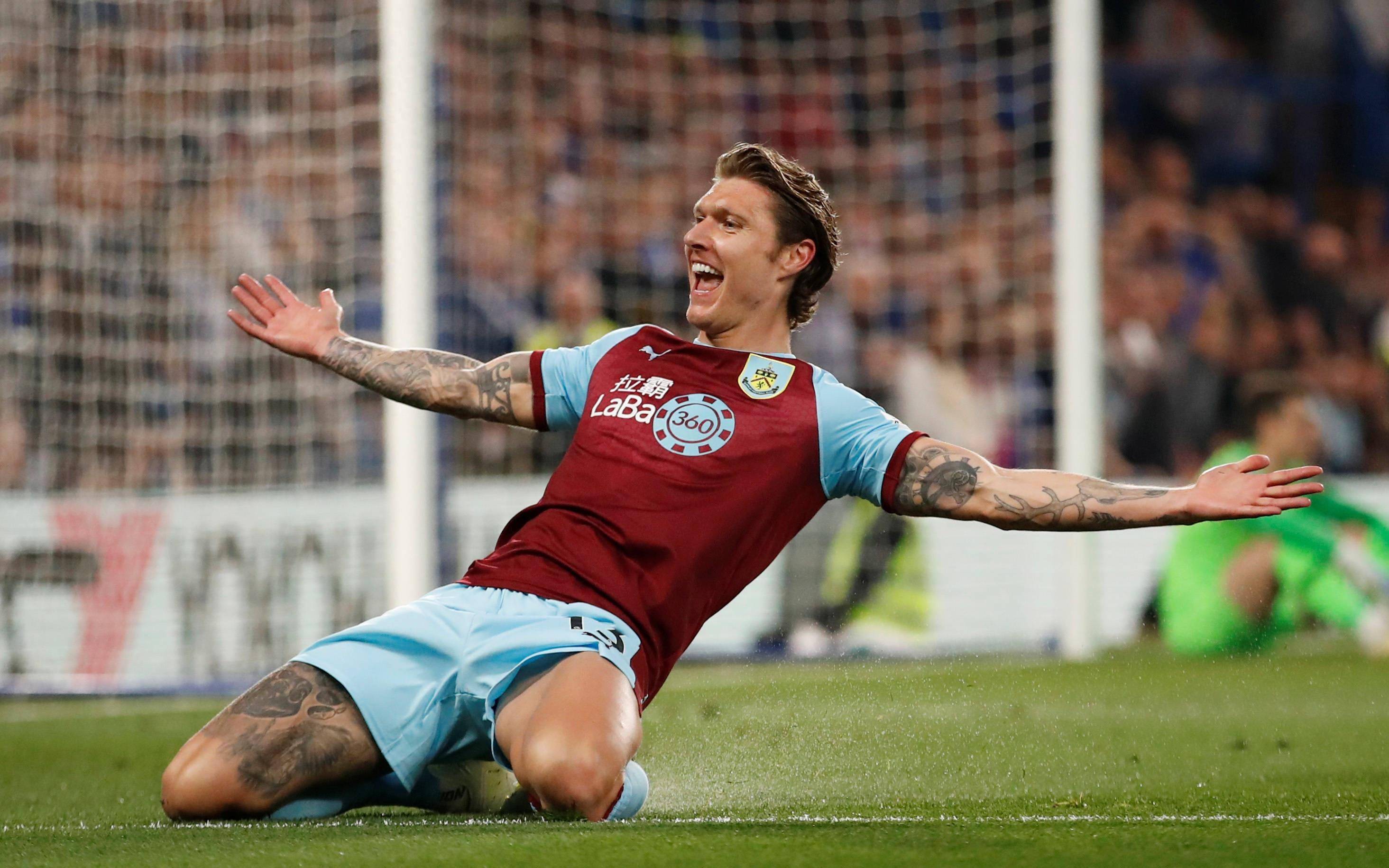 包含布莱顿挑战伯恩利，冲刺胜利保持保级希望的词条