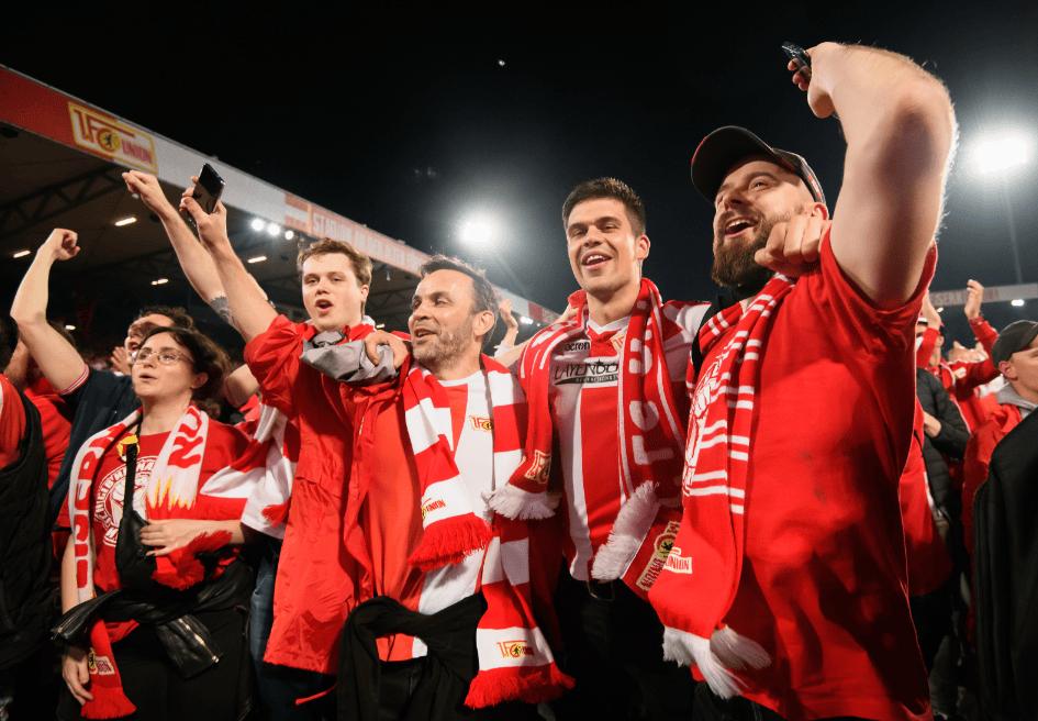 包含柏林联合继续保持不败势头，积极备战下一场比赛的词条