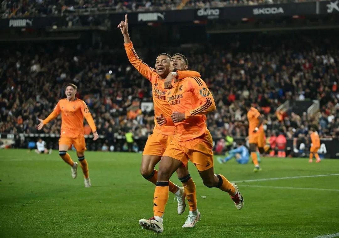 瓦伦西亚取得胜利，提升积分排名的简单介绍