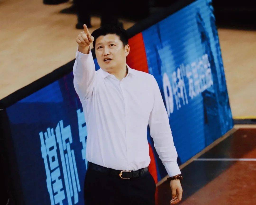 武汉卓尔球队打出火热战绩，期待更多胜利