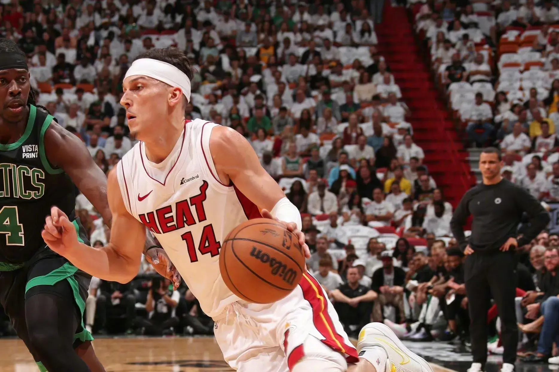 包含巴特勒，快船，状态爆棚！的词条