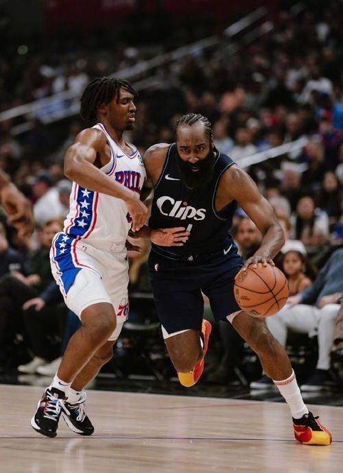 快船险胜公牛，威金斯关键表现点燃全场！